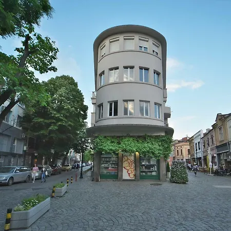 The Flyingtheatre