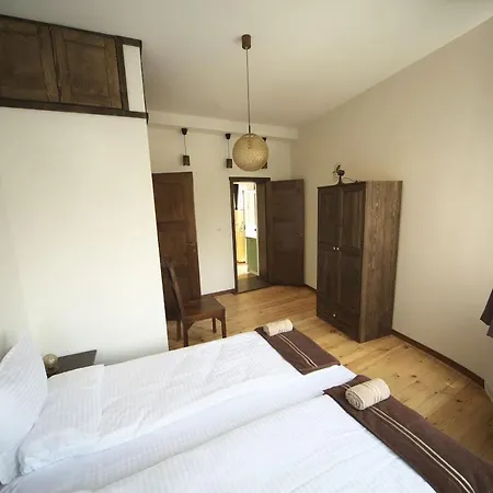 Апартаменти The Flyingtheatre