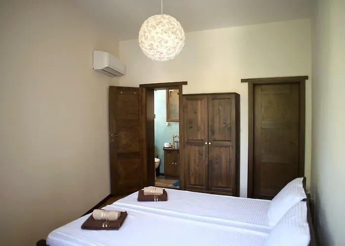 The Flyingtheatre Daire *