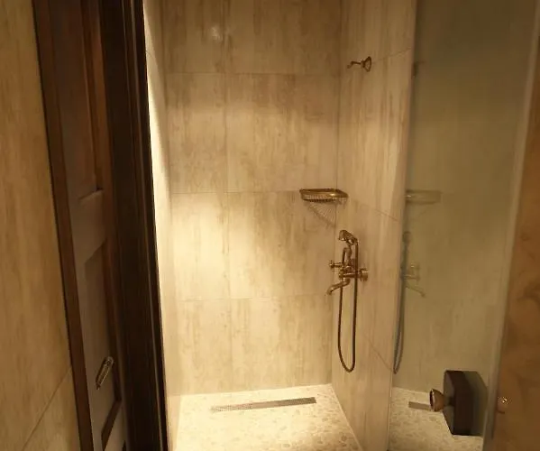 The Flyingtheatre Apartment