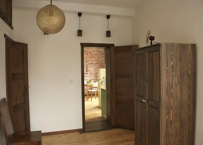 The Flyingtheatre Apartment *